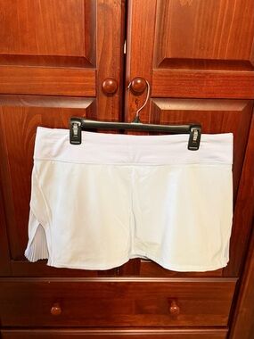 Lululemon Pace Rival
Skirt in Pale Blue, Size 12